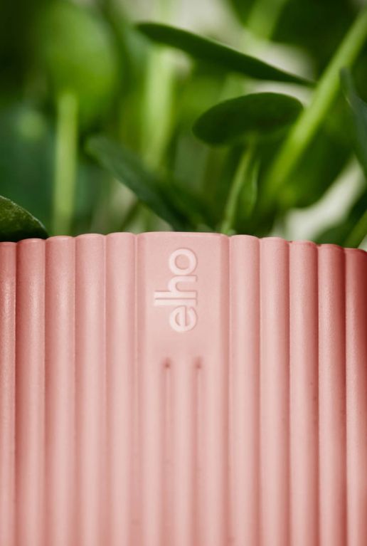 Roze plastic elho pot 1 4